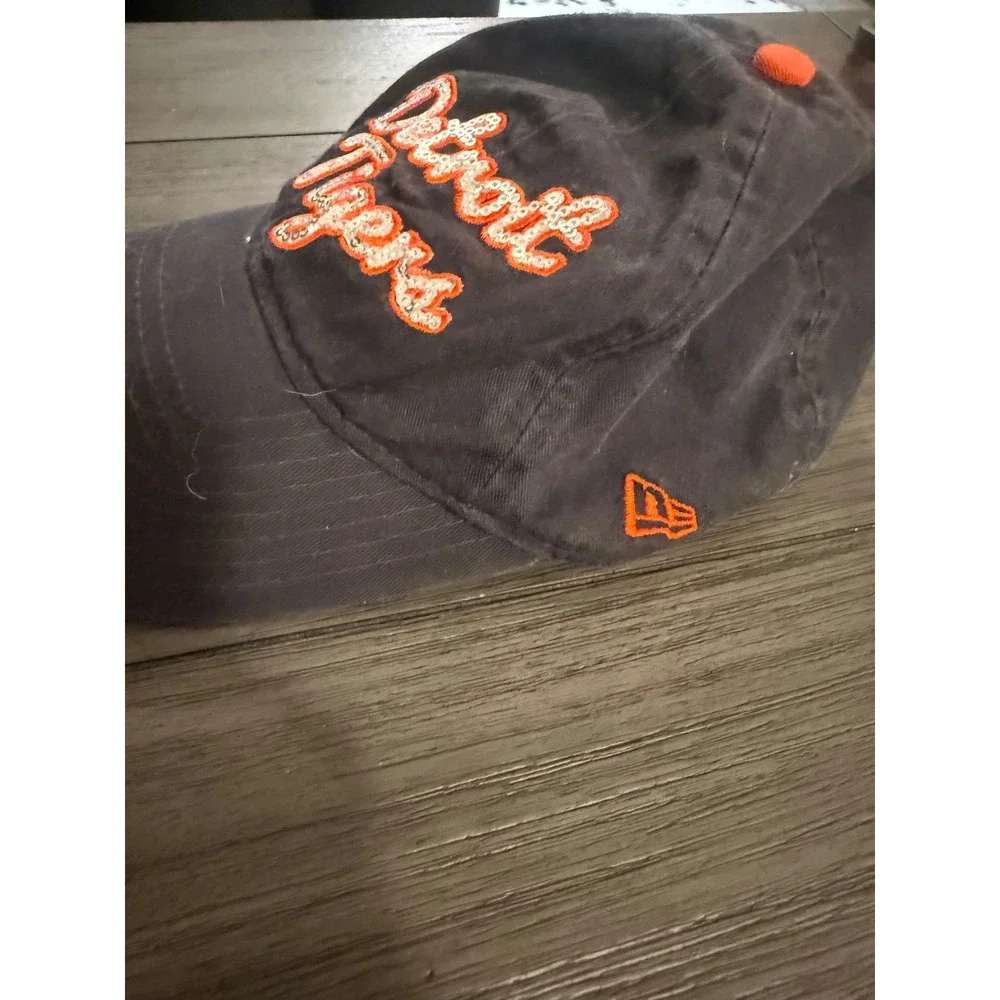 New Era Detroit Tigers MLB Sequin Script Baseball Cap Hat Navy Blue Orange Women